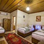 Cappadocia Ozbek Stone House Otel