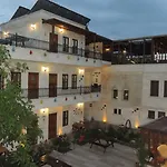فندق Cappadocia Ozbek Stone House غوريمِيه