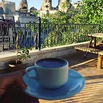 Cappadocia Ozbek Stone House فندق غوريمِيه