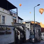 Cappadocia Ozbek Stone House فندق 2*