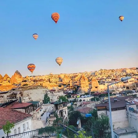 Cappadocia Ozbek Stone House 2* 格雷梅