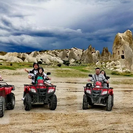 酒店 Cappadocia Ozbek Stone House 2*