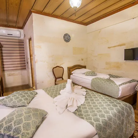 Cappadocia Ozbek Stone House 2* 格雷梅