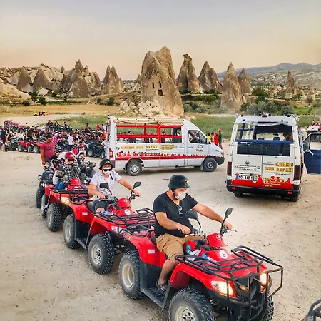 Cappadocia Ozbek Stone House 2* 格雷梅