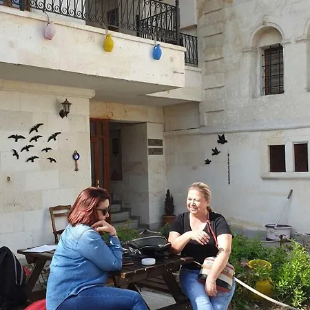 Cappadocia Ozbek Stone House 酒店 2*