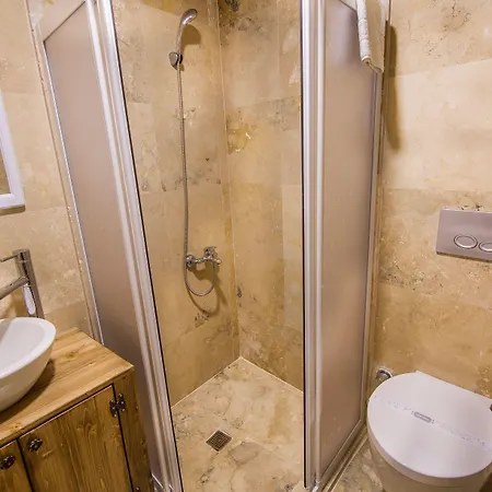 Cappadocia Ozbek Stone House Hotel 2*