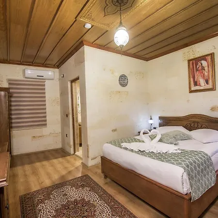 Cappadocia Ozbek Stone House 酒店 2*